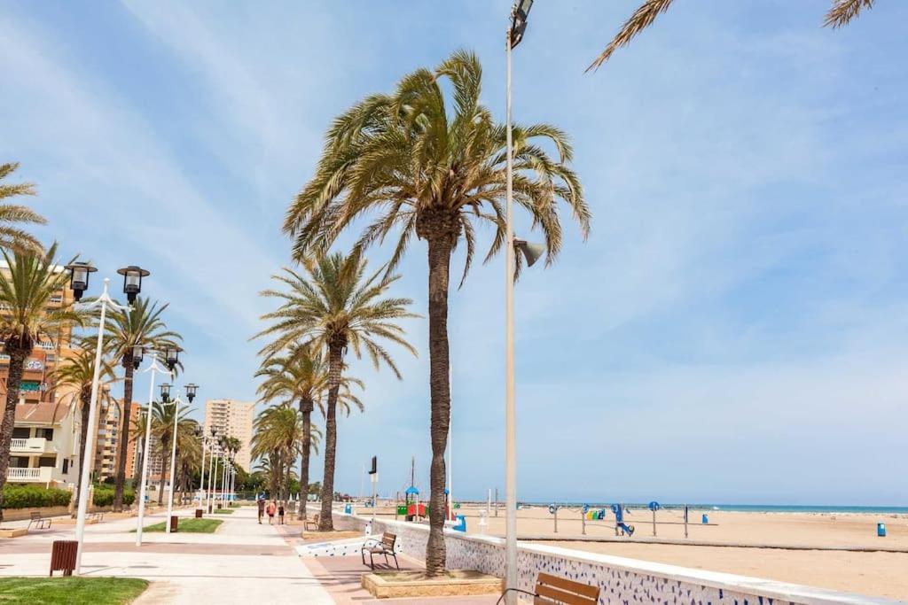 Fantastico Apartamento Junto Al Mar Valensiya Dış mekan fotoğraf