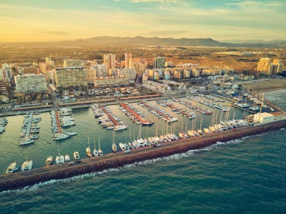 Fantastico Apartamento Junto Al Mar Valensiya Dış mekan fotoğraf