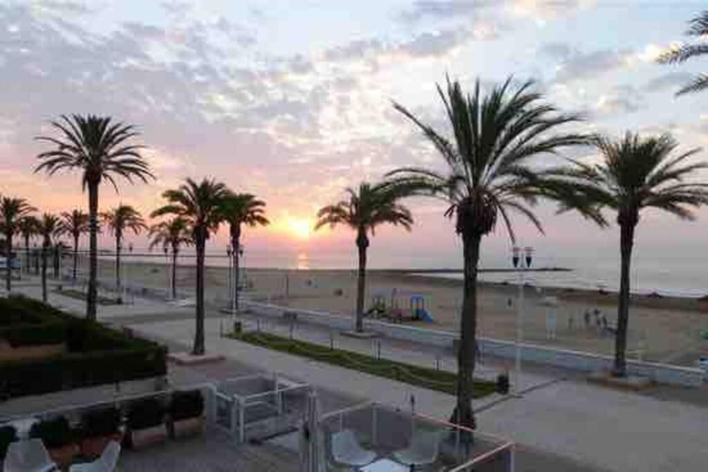 Fantastico Apartamento Junto Al Mar Valensiya Dış mekan fotoğraf